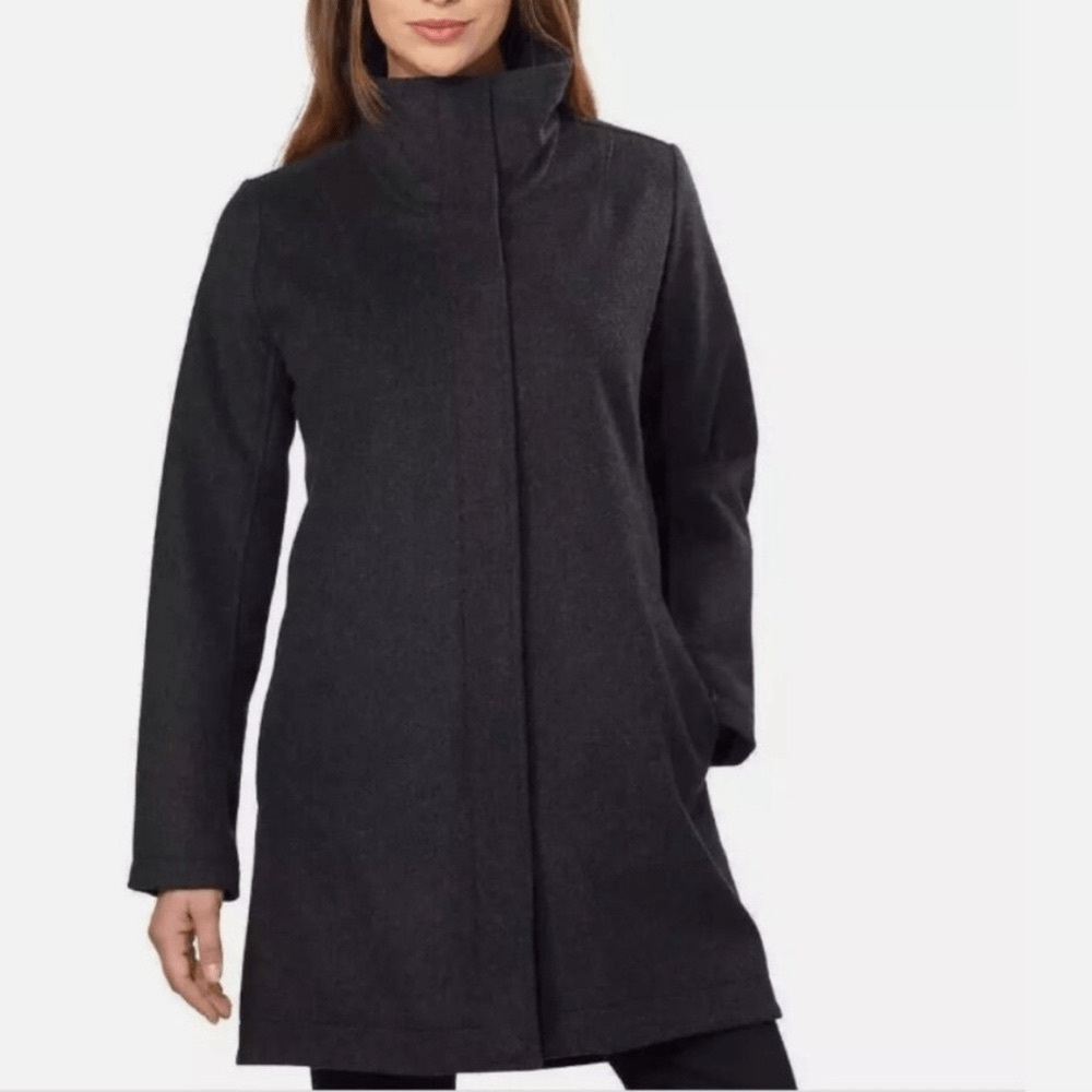 Pendleton Black Pea Coat with Striped Lining - Picture 7 of 9